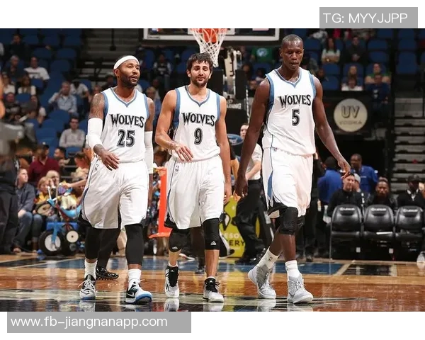 黄蜂主帅称卡尔克布伦纳攻防能力提升7中7砍14分展现出色表现 黄蜂主帅称卡尔克布伦纳攻防能力提升7中7砍14分展现出色表现