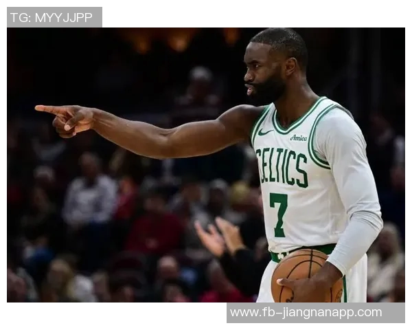 凯尔特人对决步行者杰伦布朗状态良好沃尔什因病缺席比赛